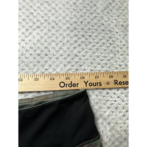 Love Charm Sport Workout Bottom Womens XL Camo Large Side Pockets Zipper Bottoms - Picture 6 of 13